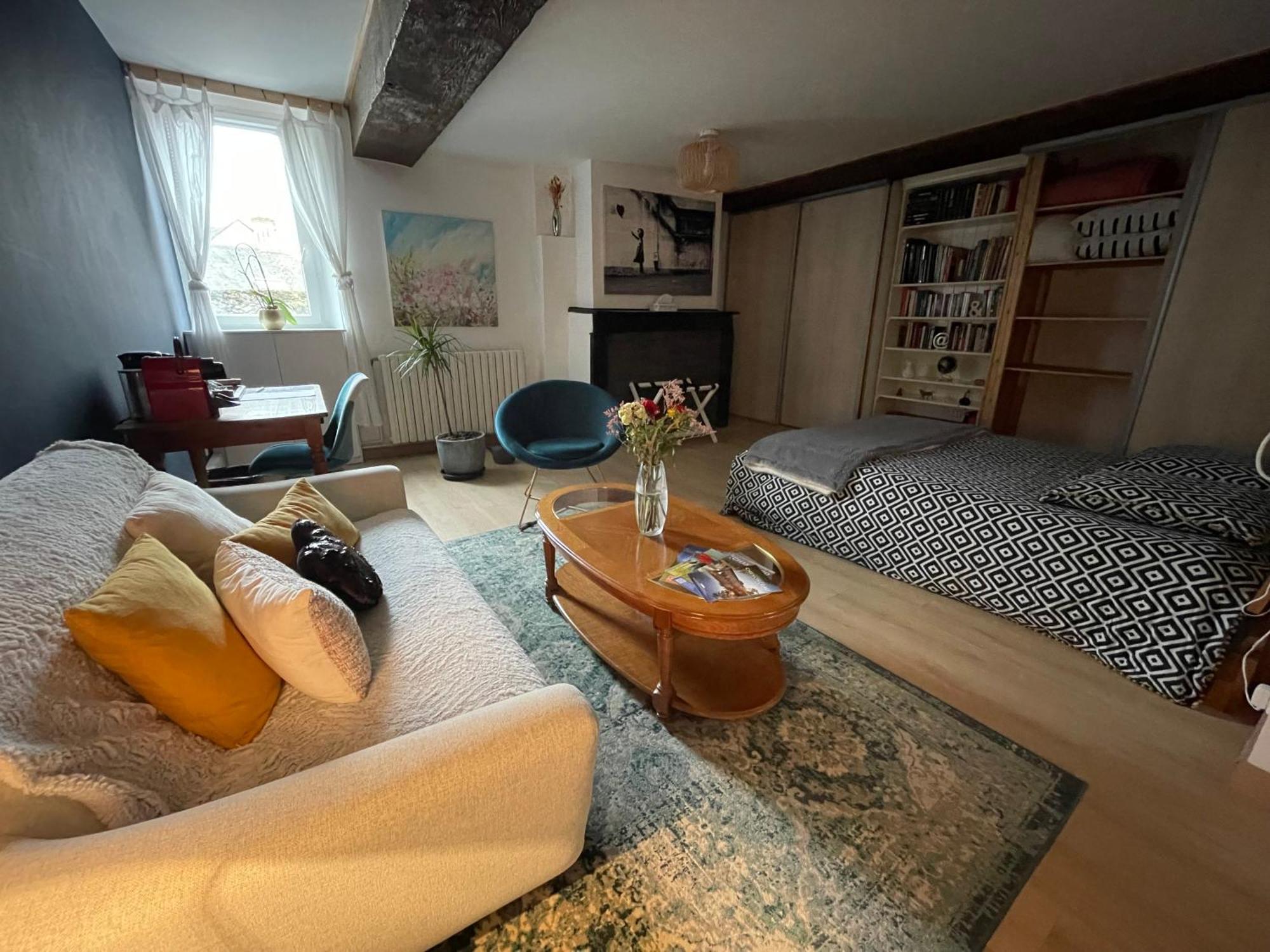 B&B Chez Sylvain Beaugency Eksteriør bilde